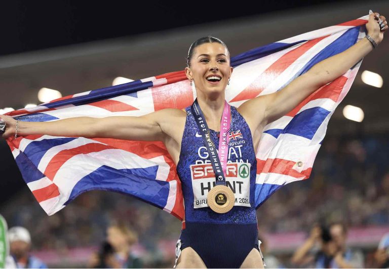 Amy-Hunt-200m-7--768x530.jpg