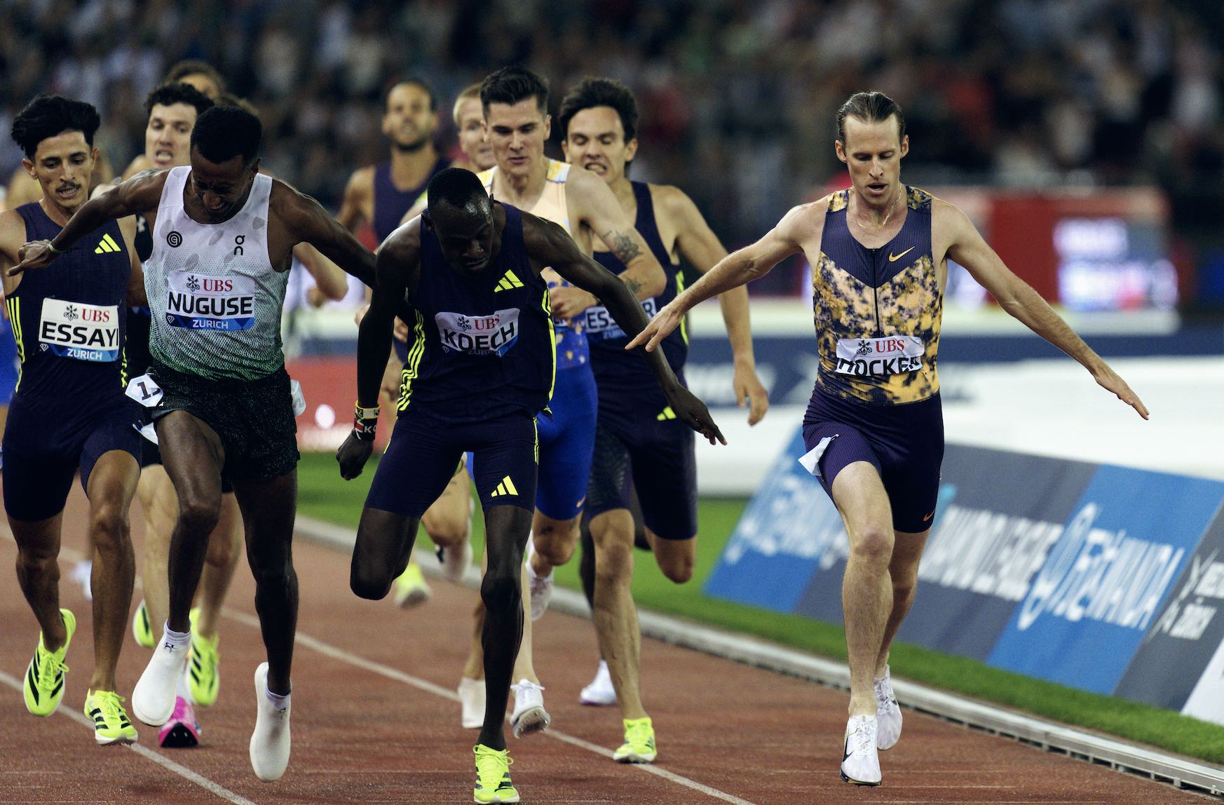 Cole-Hocker-takes-Z-1500m-.jpg