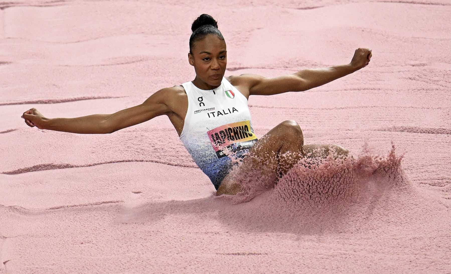 Larissa-Iapichinno-LJ-.jpg