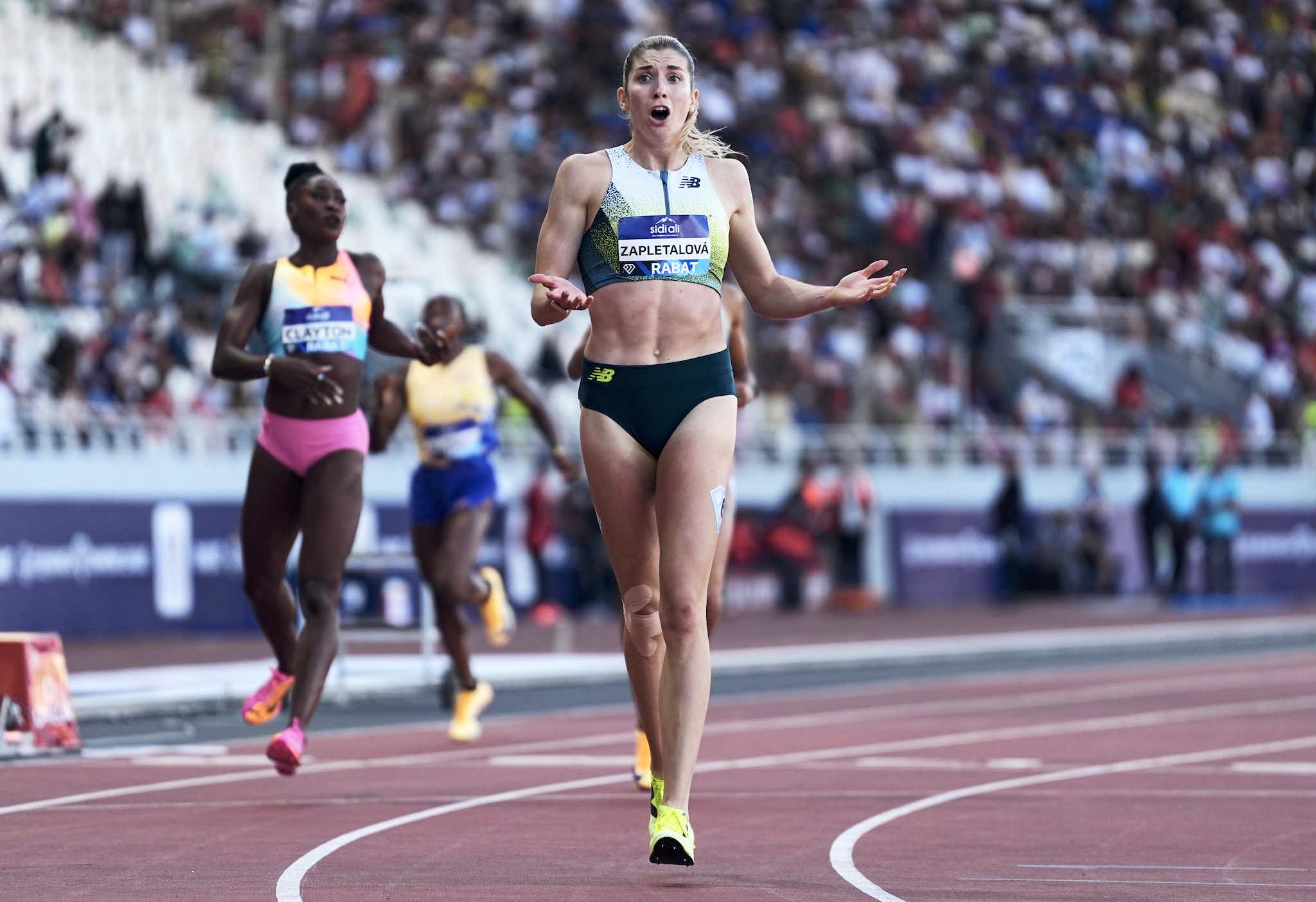Emma-Zapletalova-400m-H.jpg