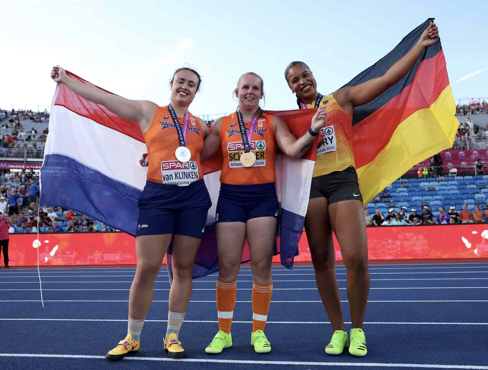 W-shot-put-EAC-.jpg