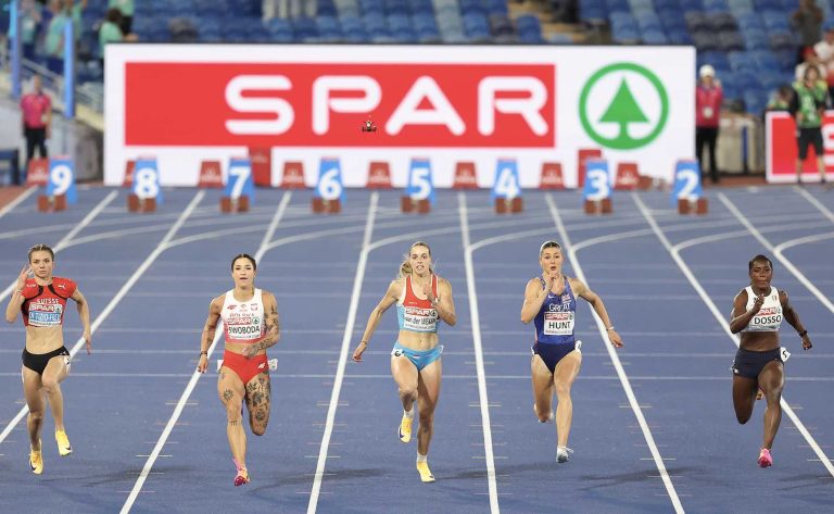 Amy-Hunt-4-100m--768x473.jpg
