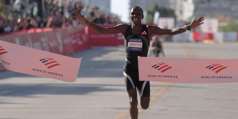Amos-Kipruto-Chicago-Marathon--768x386.jpg