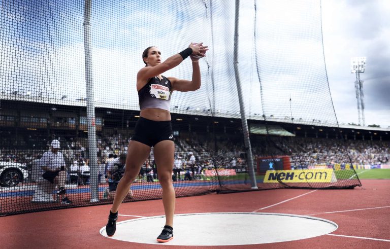 Valarie-Sion-discus--768x491.jpg